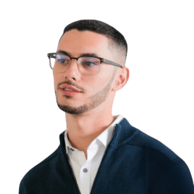 Head shot of Chris Santa Cruz, SENIOR INVESTOR RELATIONS ASSOCIATE